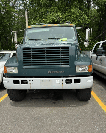 Main image International 4900